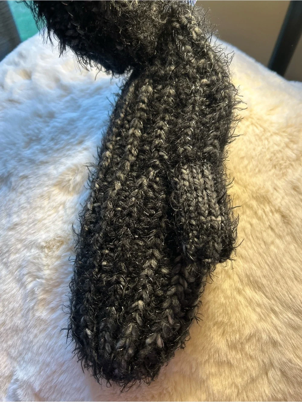 NWT!  Women’s Muk Luks fuzzy mittens.